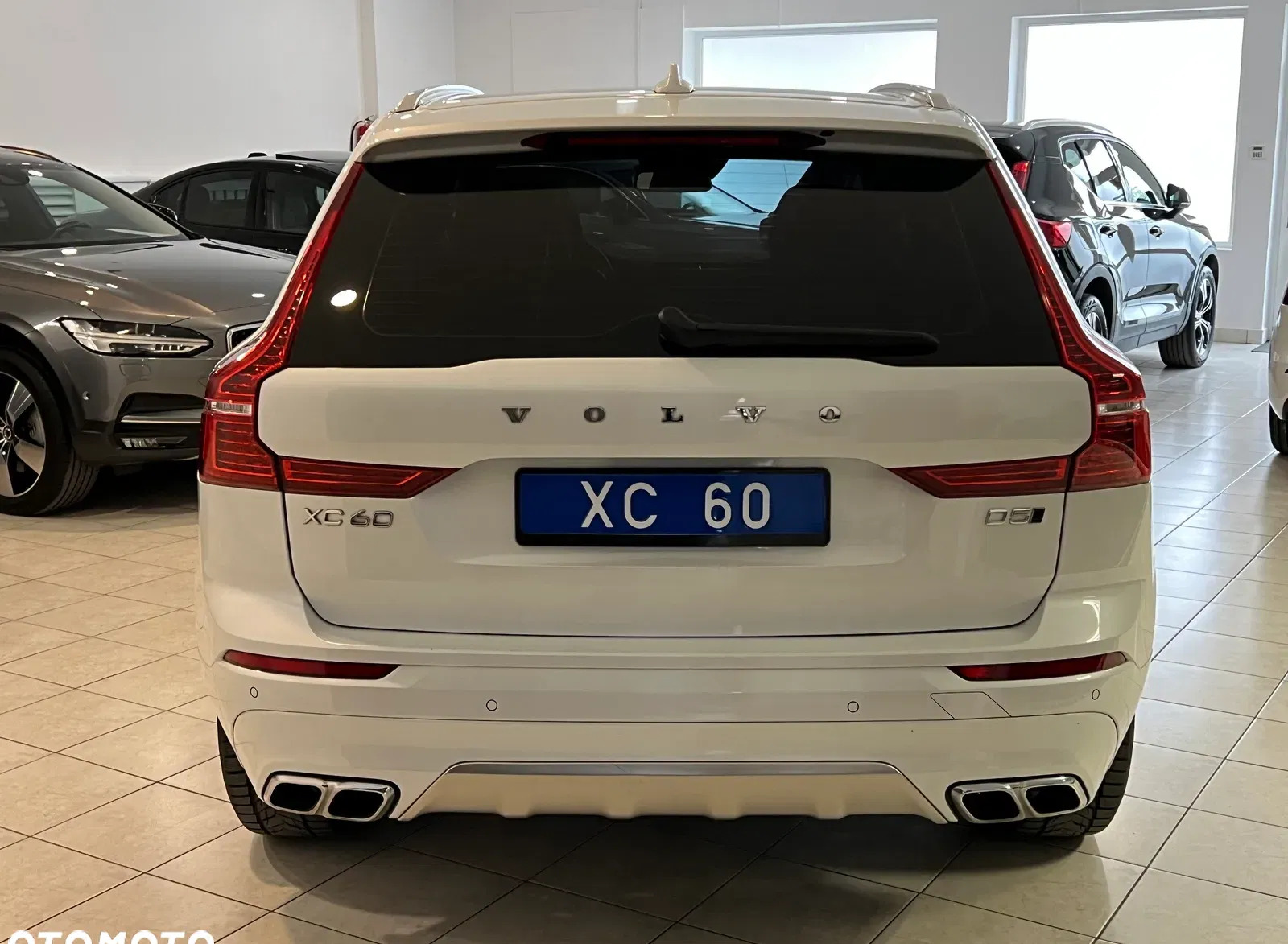 Volvo XC 60 cena 117900 przebieg: 224000, rok produkcji 2018 z Zelów małe 121